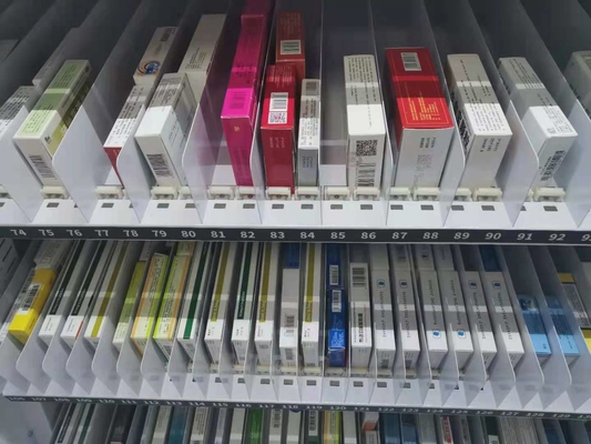 ตู้จำหน่ายสินค้าอัตโนมัติความจุขนาดใหญ่สำหรับยา OTC หน้าจอสัมผัสขนาด 22 นิ้วเครื่องจำหน่ายสินค้าอัตโนมัติ