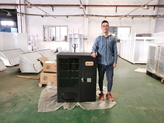 Office Hotel Mini Vending Machine สำหรับเครื่องอ่านบัตร Snack Nayax Smart