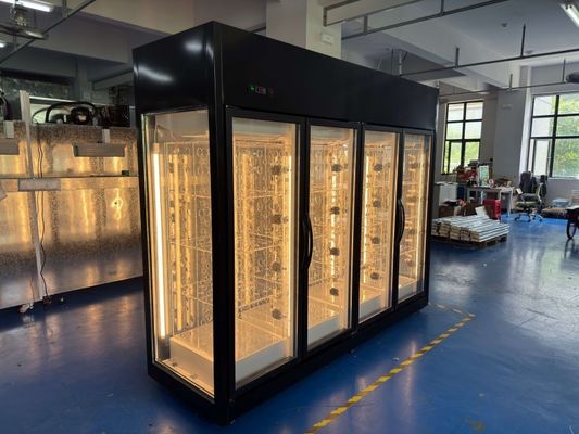 เครื่องจ่ายดอกไม้อัจฉริยะพร้อมตำแหน่งที่มีผู้คนพลุกพล่าน ตัวเลือกการชำระเงินที่หลากหลาย และส่วนต่อประสานกับผู้ใช้ที่เป็นมิตร